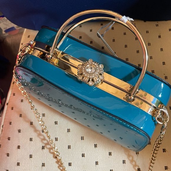 La Terre Purse Patent Turquoise Leather Rhinestones Evening Bag NWTs Crossbody - Picture 9 of 9